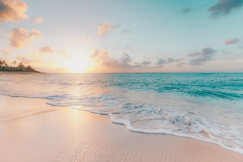 Beachfront living on the Gold Coast QLD — Sunny lifestyle for NZ expats