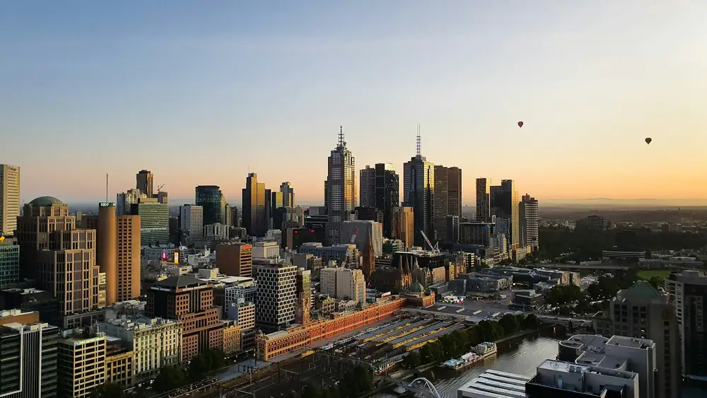 Melbourne city skyline from the Yarra River — destination for Kiwi movers